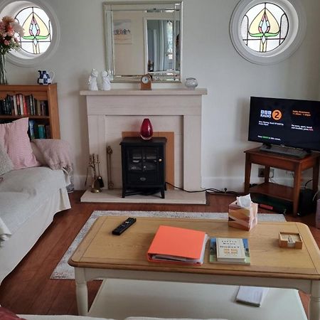Cosy Bournemouth Bungalow Ferndown Esterno foto